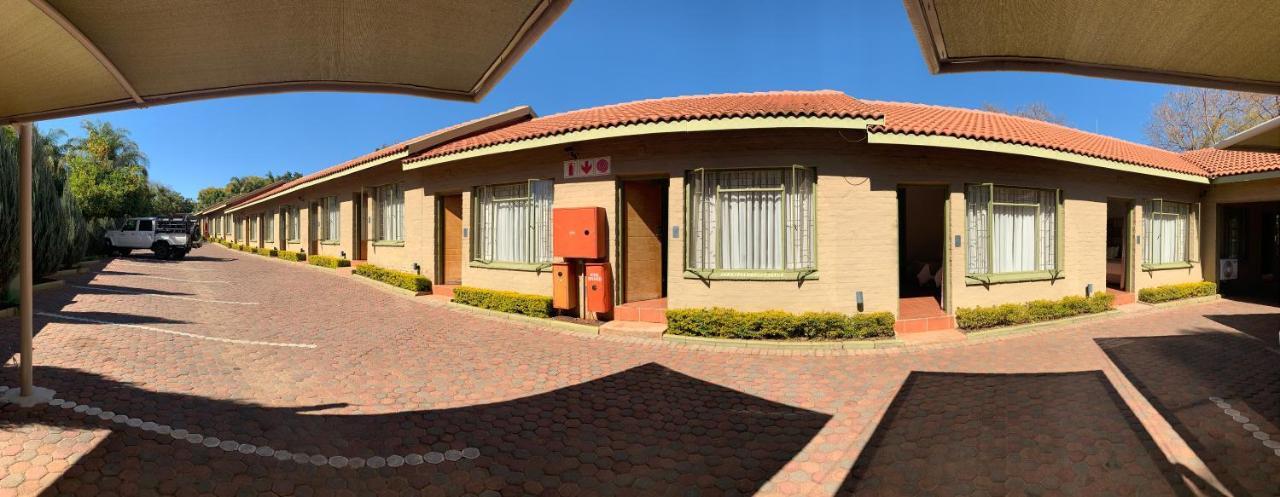 Polokwane Lodge Exterior foto